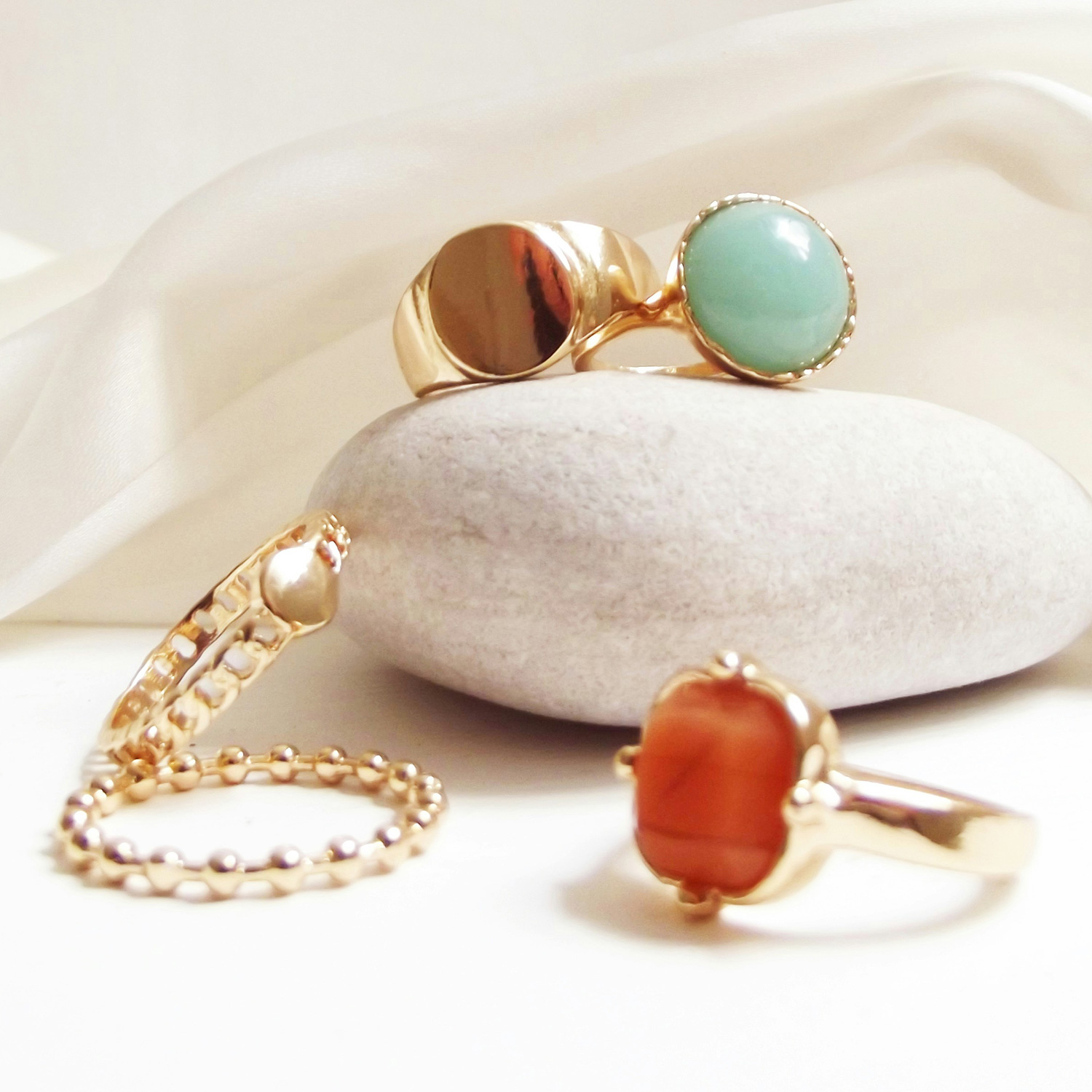 LYRA Bags & Accessories